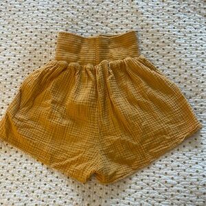 Beautiful yellow flared girls shorts, elastic waistband